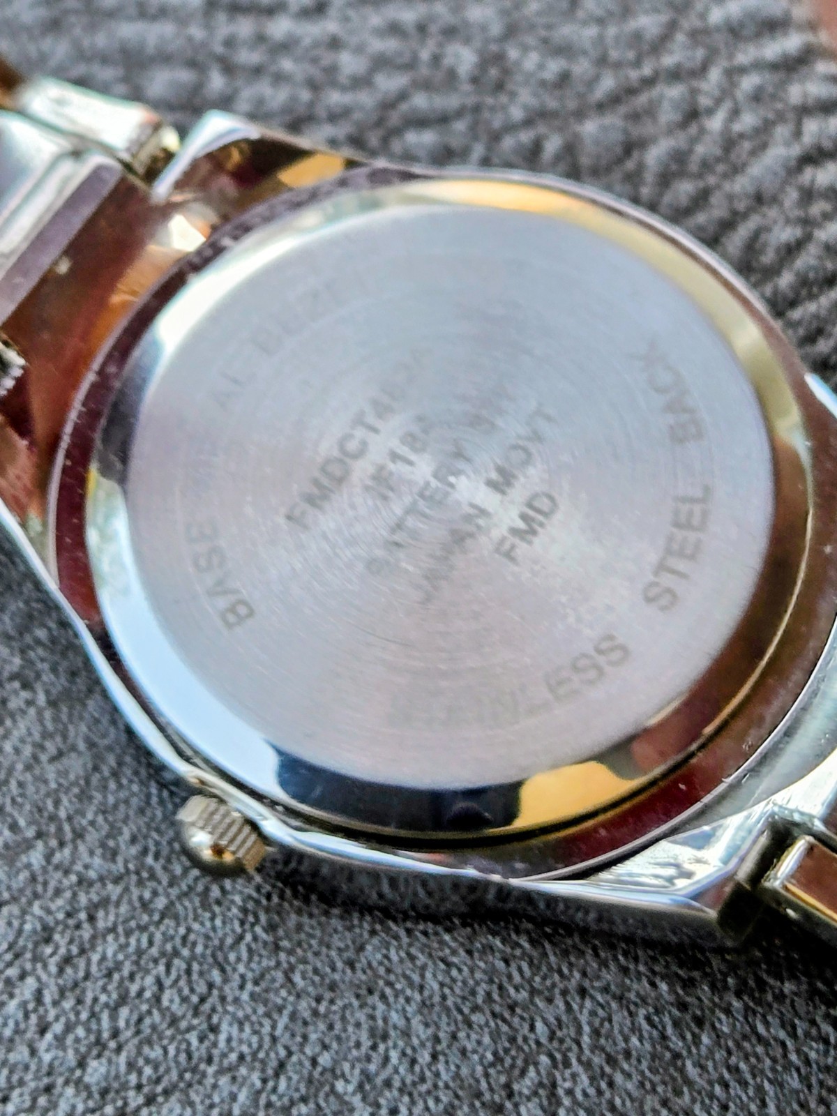 VALLETA Watch Unique Green Dial Silver Tone Bracelet