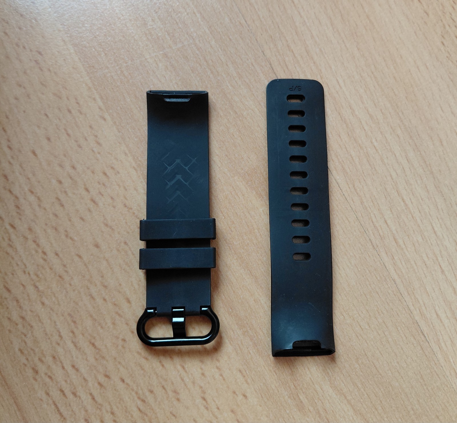 Fitbit Charge 3/4 Replacement Straps X 2 Black and Dark Blue – Size Small -BNWT.