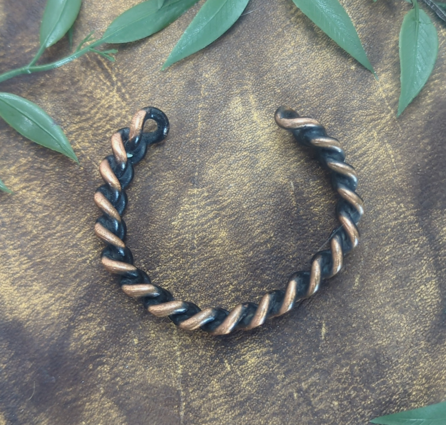 Copper Braided Chain Link Bracelet Open Cuff 51.5 oz. 7″L x 1/2″W Vintage Used