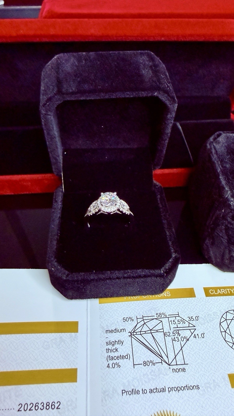 GRA Certified VVS1 925 Sterling Silver Moissanite Engagement Ring Size 8