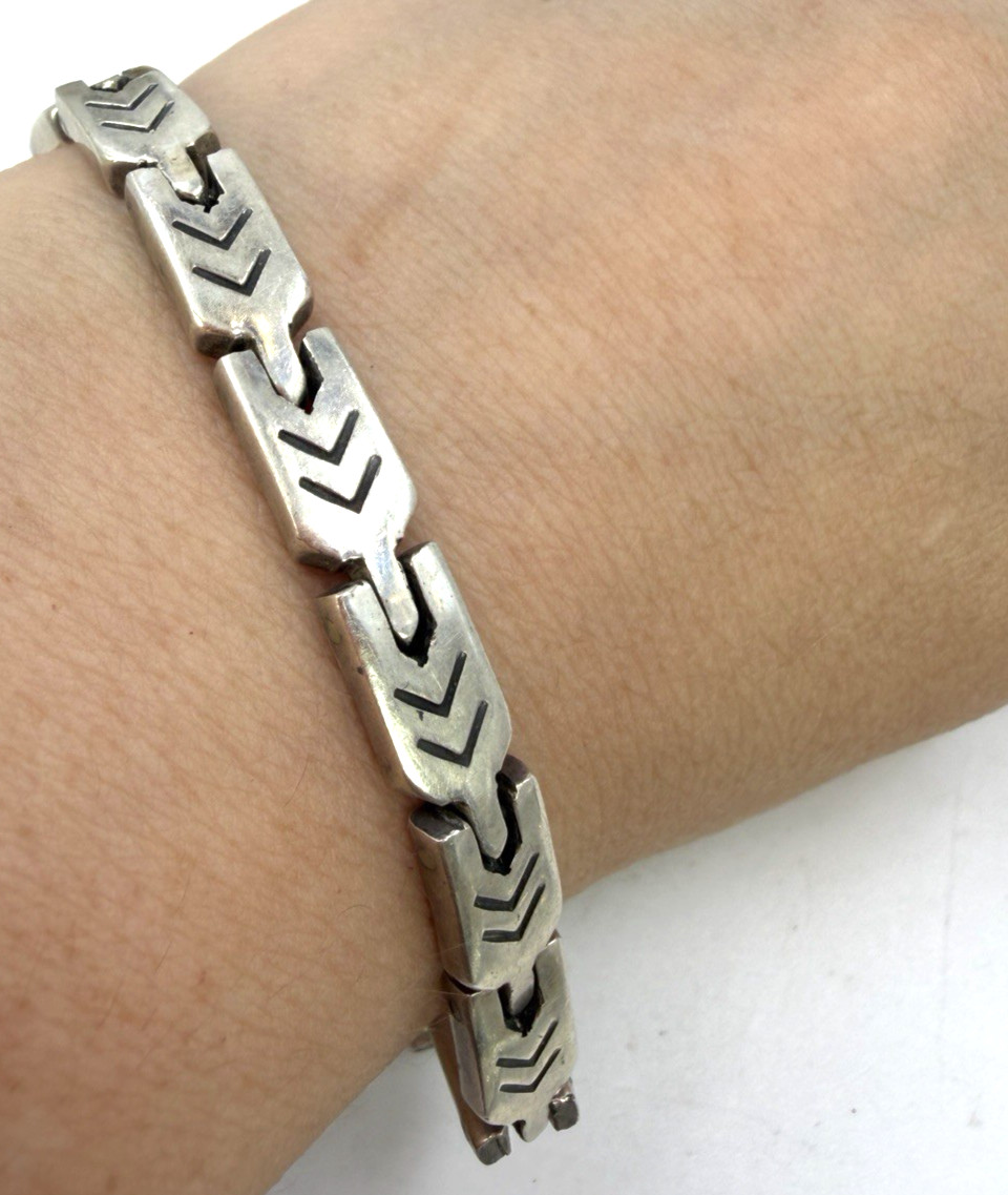 Vintage Bracelet Sterling Silver Mexico 7 Inches Chain Link Arrows 36 gram