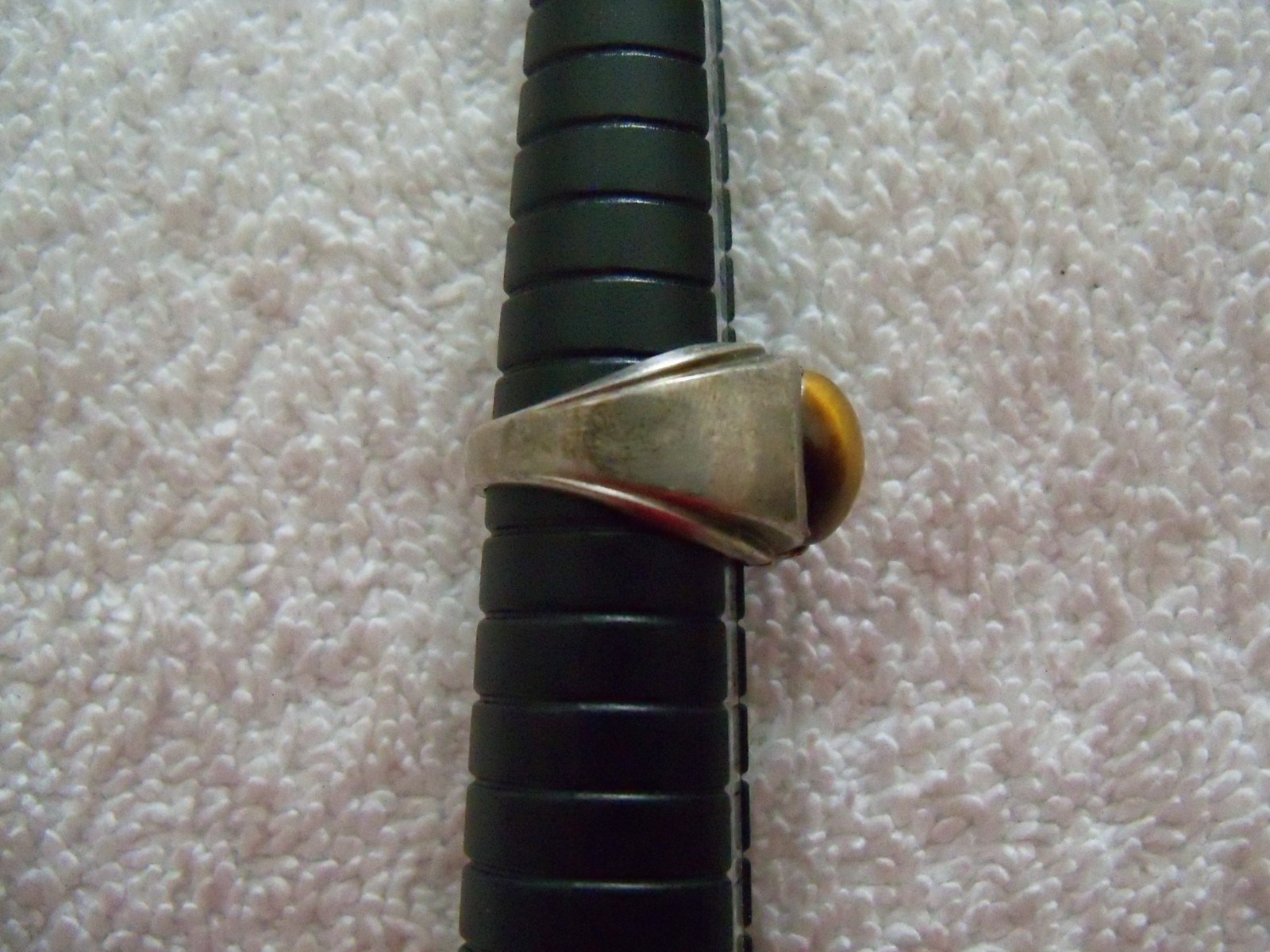 VINTAGE Preowned Sterling Silver Ring W/Beautiful Stone Size 5 1/2 and 5.3 Gram