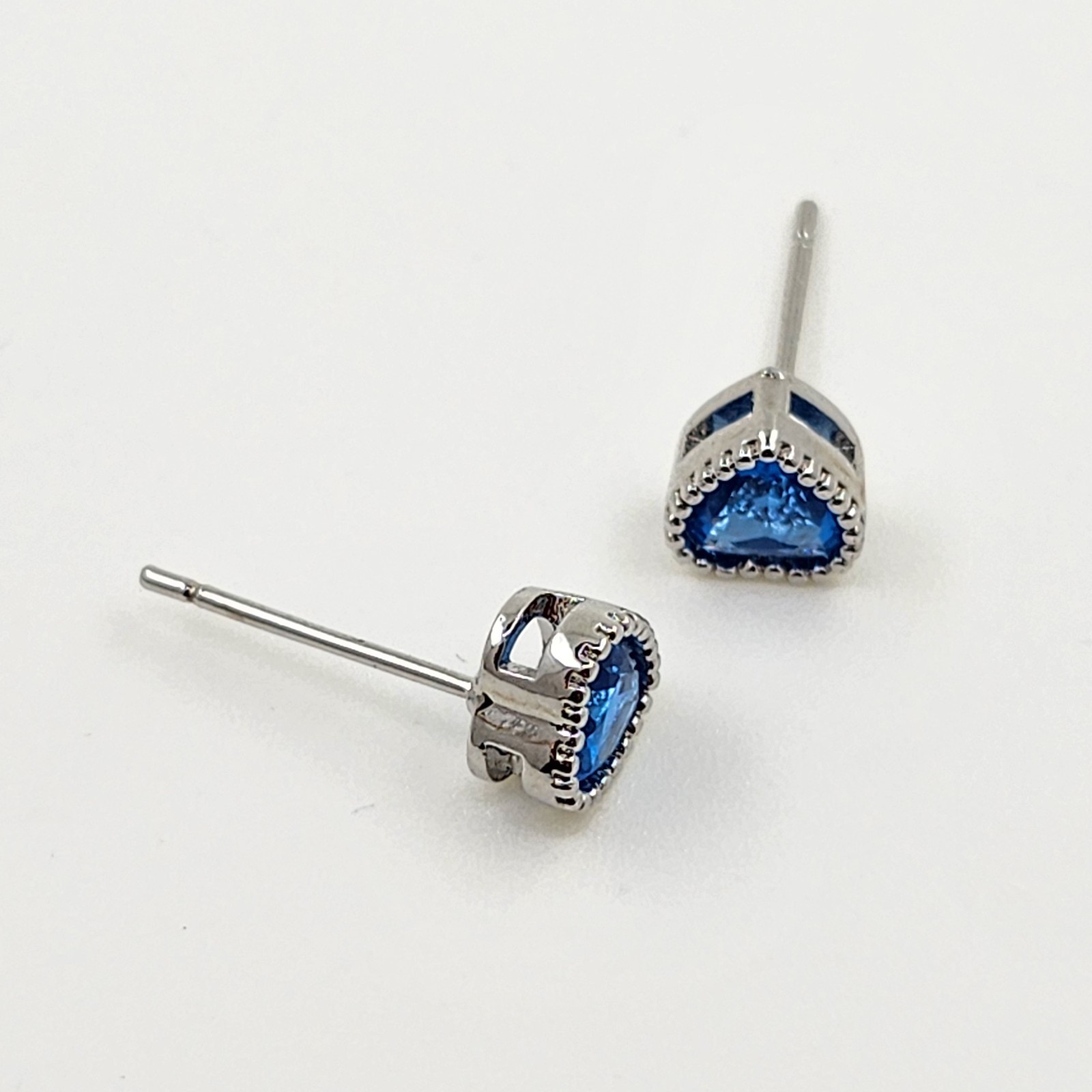 925 Sterling Silver Heart 6.5mm Sapphire Bezel Small Earrings Gemstone