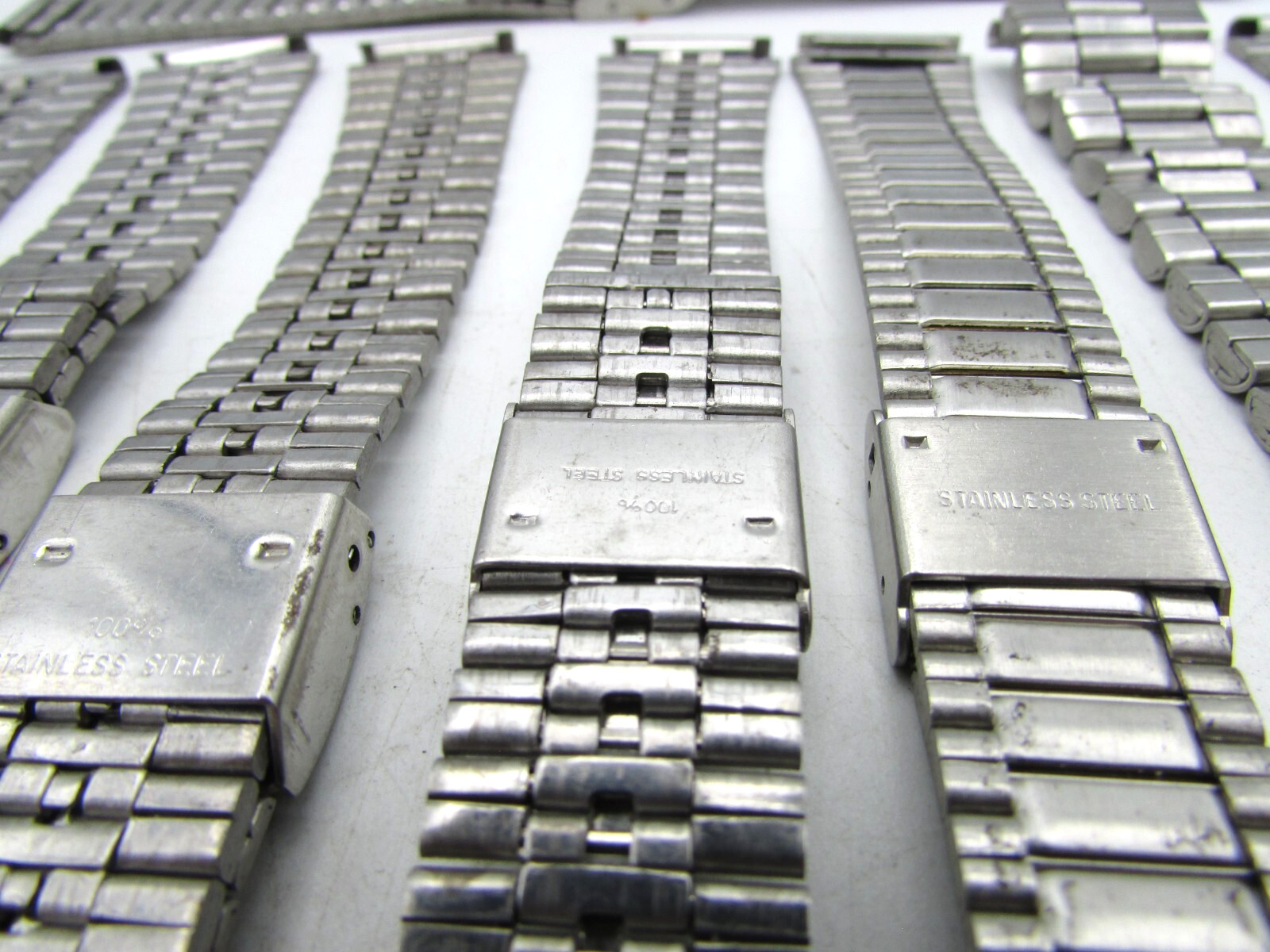 MENS 18-20mm STAINLESS STEEL ENBRANDED? WRISTWATCH BANDS PARTS OR REPAIR LOT W66