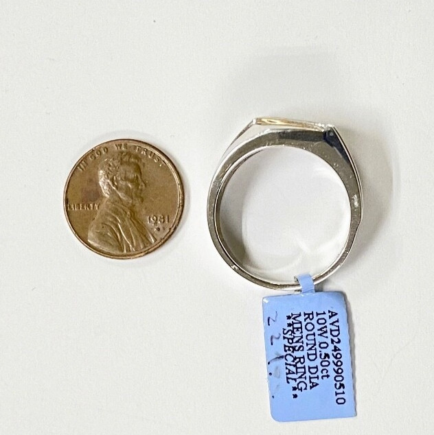 NEW 10k White Gold Men’s Ring with 0.50ctw Diamonds (Size 10.25) 5.3 gram