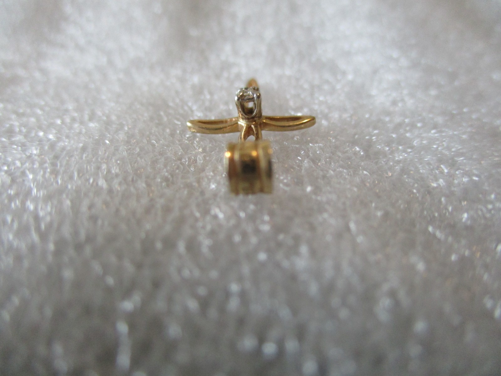14K YELLOW GOLD MICHAEL ANTHONY DIAMOND CROSS PENDANT – 0.65g