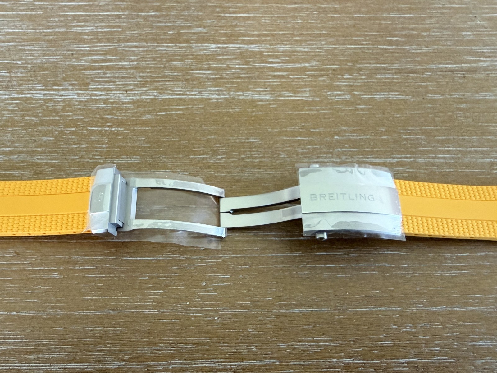 Breitling SuperOcean Diver Pro Yellow Rubber Strap Buckle A17375 22-18mm 364S