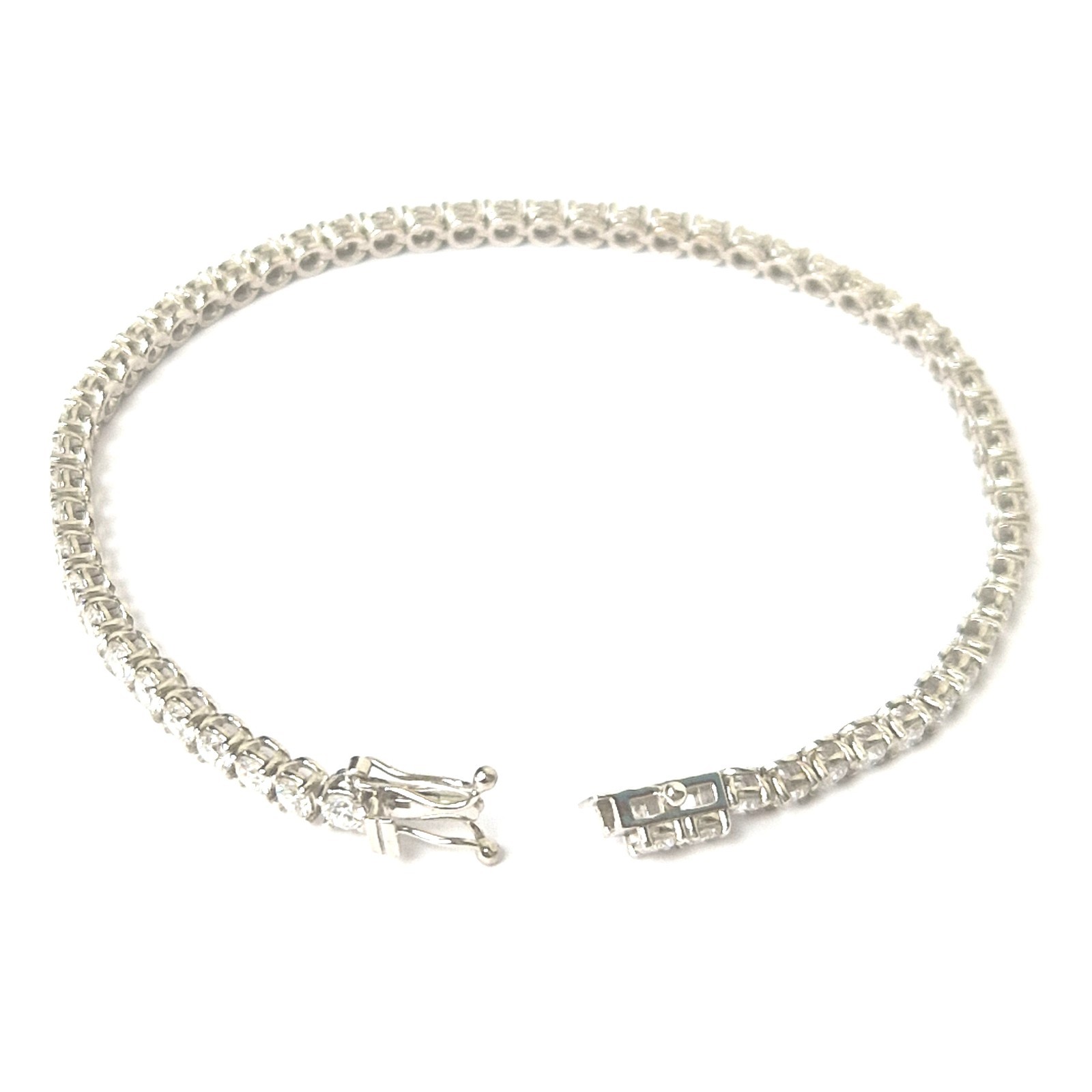 9ct White Gold Bracelet 6.15ct Lab Created Diamond 19cm Long 3.1mm Width 8.1g