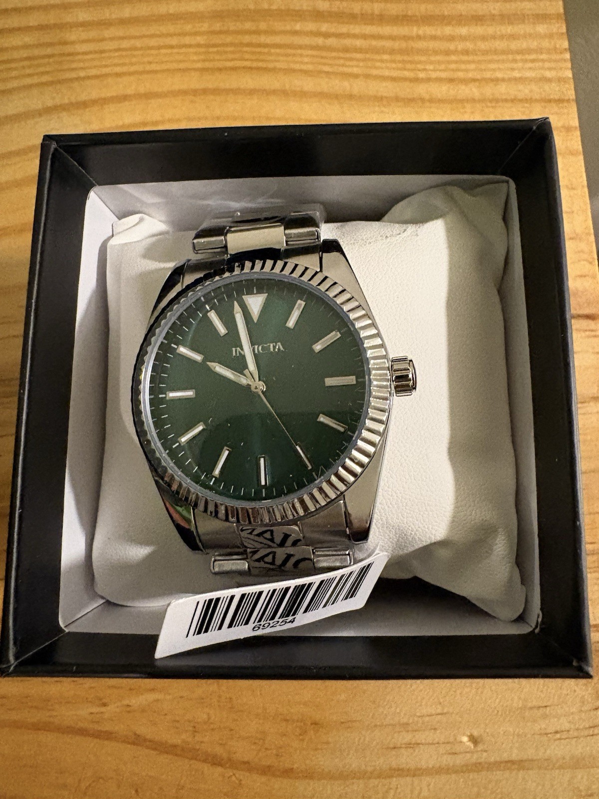 Invicta Men’s Analog Watch Green Dial Silver Stainless Steel Bracelet Fluted Box