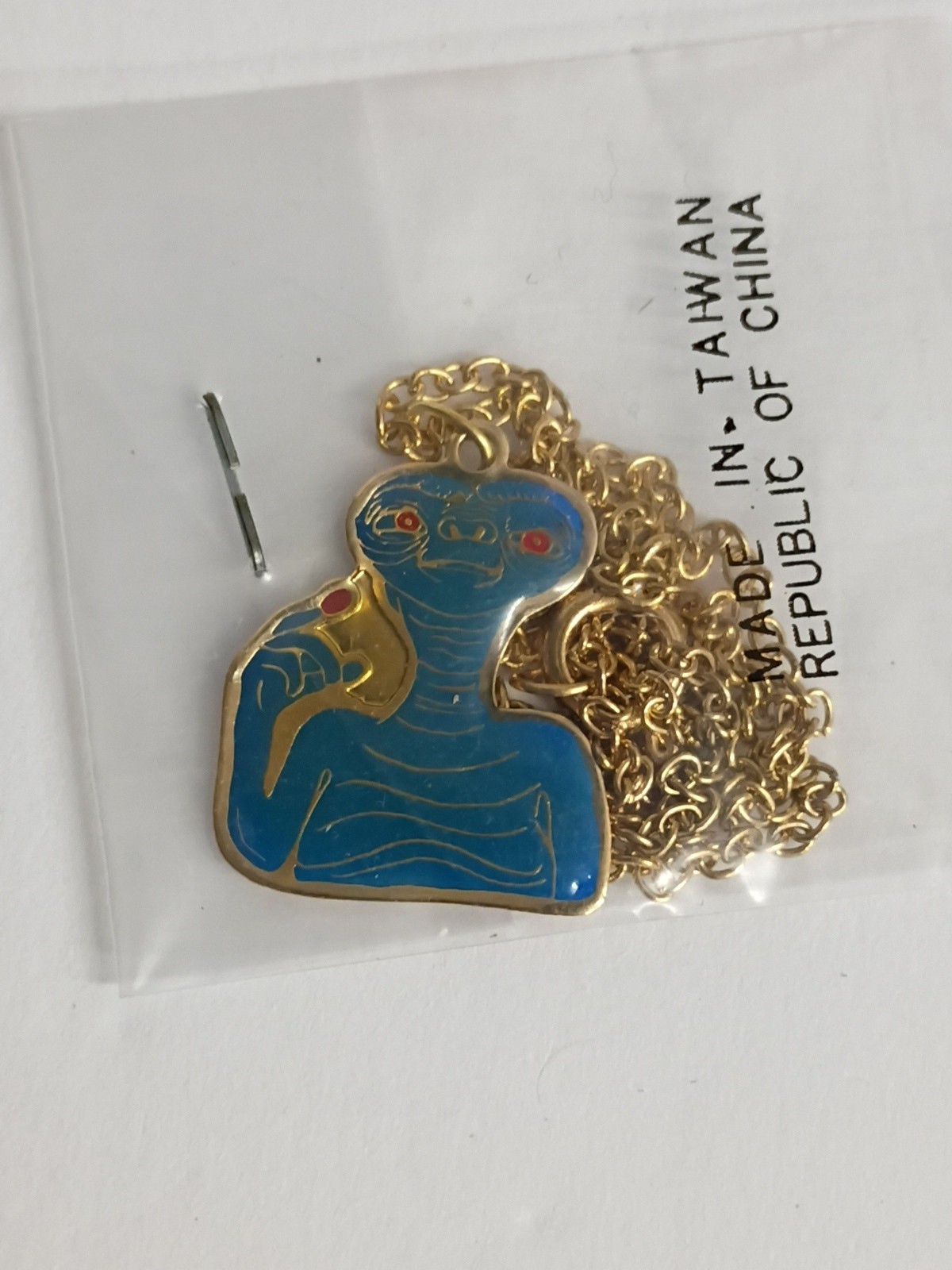 Vintage ET Extra Terrestrial Alien Children’s Novelty Pendant Chain Necklace 16”