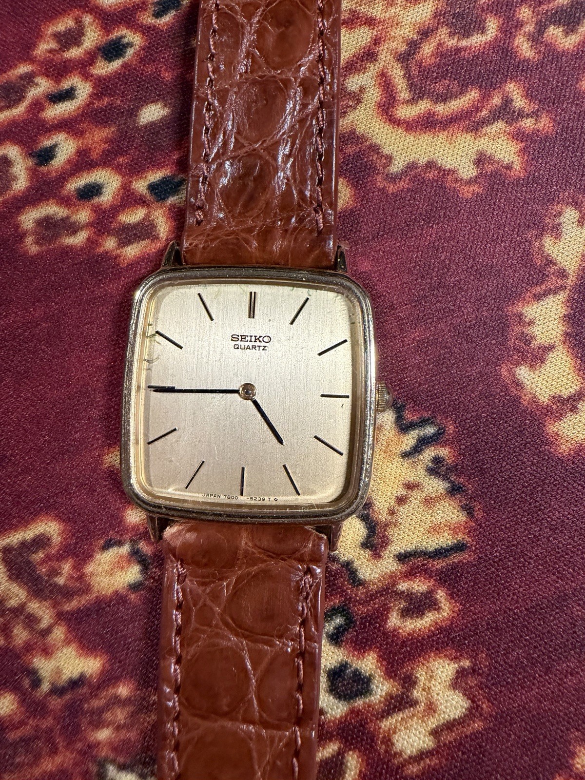 Vintage Seiko Quartz Slim Tank Men Dress Watch 6530-5209