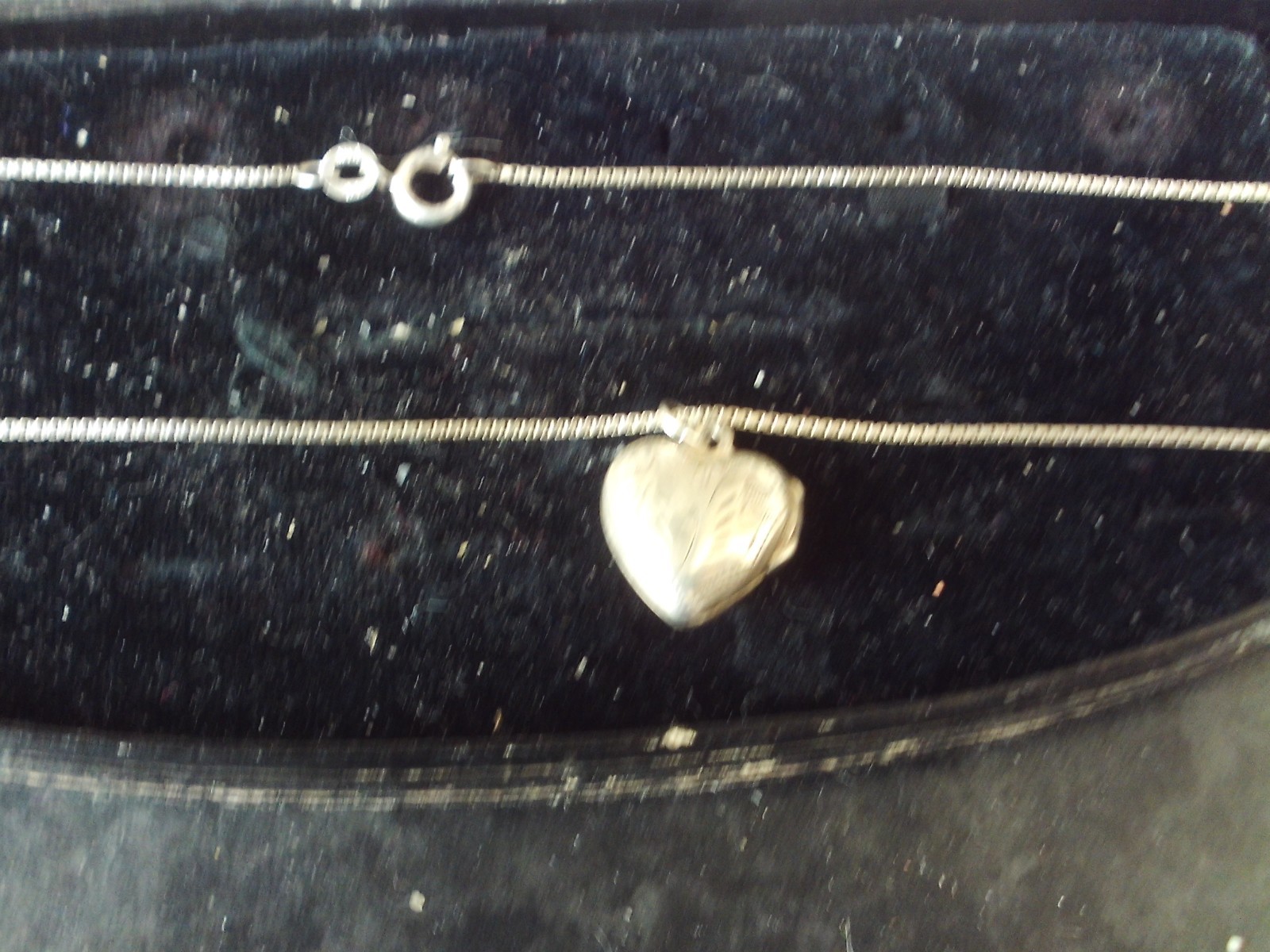 925 silver 17″ chain necklace 1 mm width silver 12 mm opening heart lockett