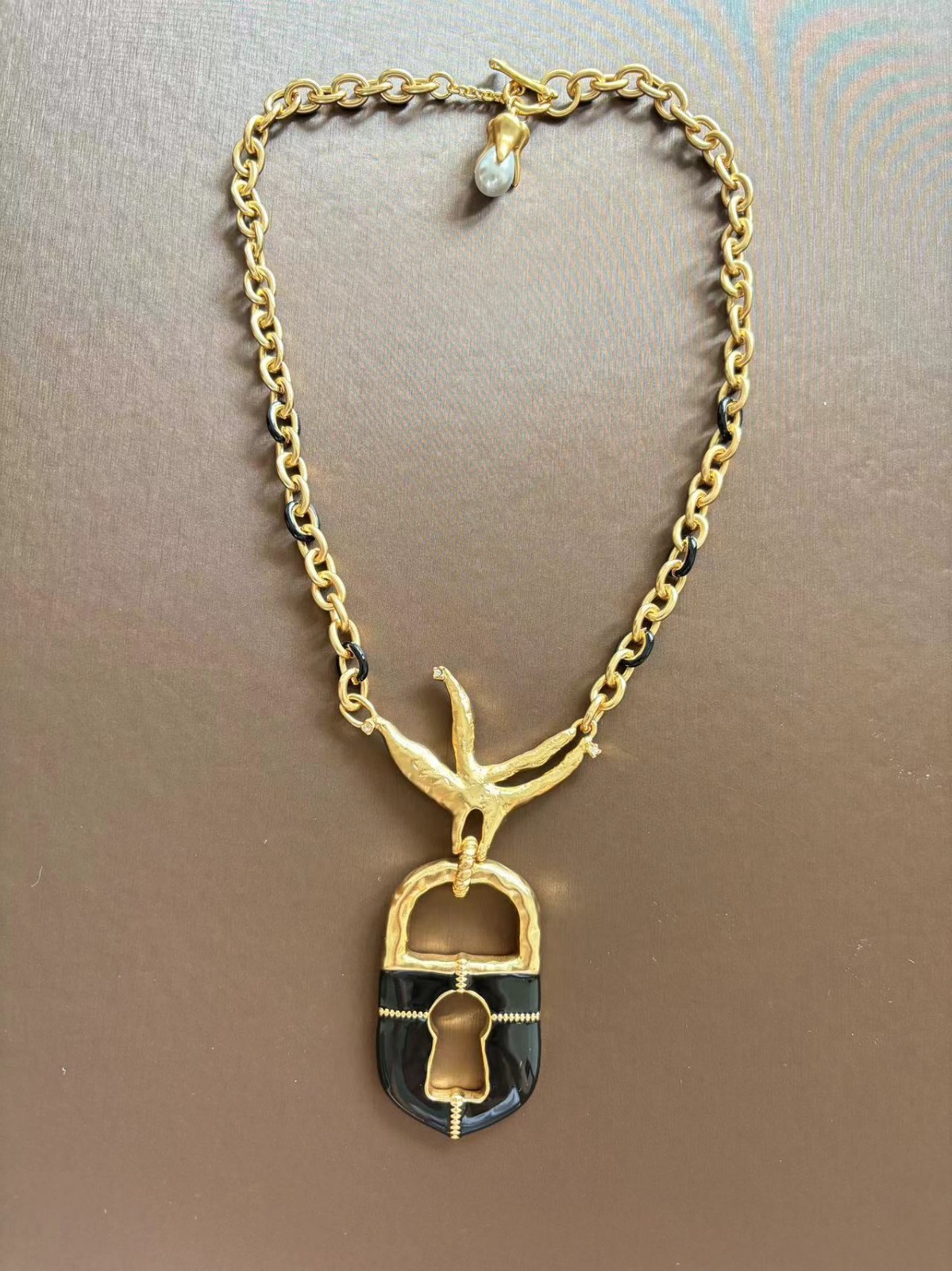 NEW Women Simple Keyhole Gold Plate Necklace Lover Gift