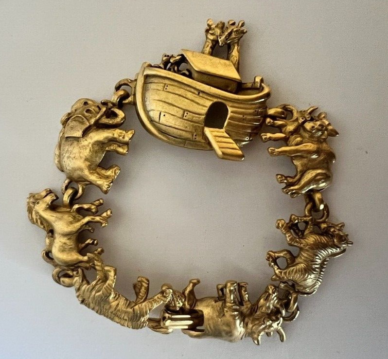 AJC Vintage Noah’s Ark Bracelet Brushed Gold Animals Signed NOS 1980s Noahs 6.5″