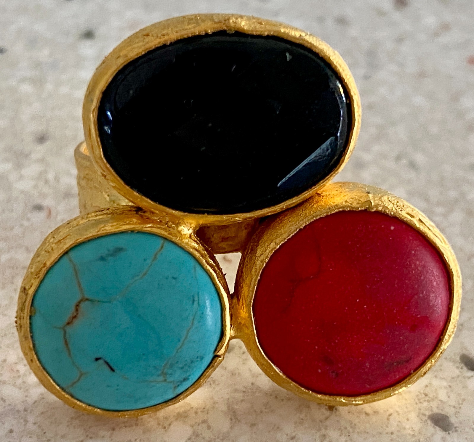 Triple Cluster Statement Ring Textured Gold Tone Adjustable Black Blue Red