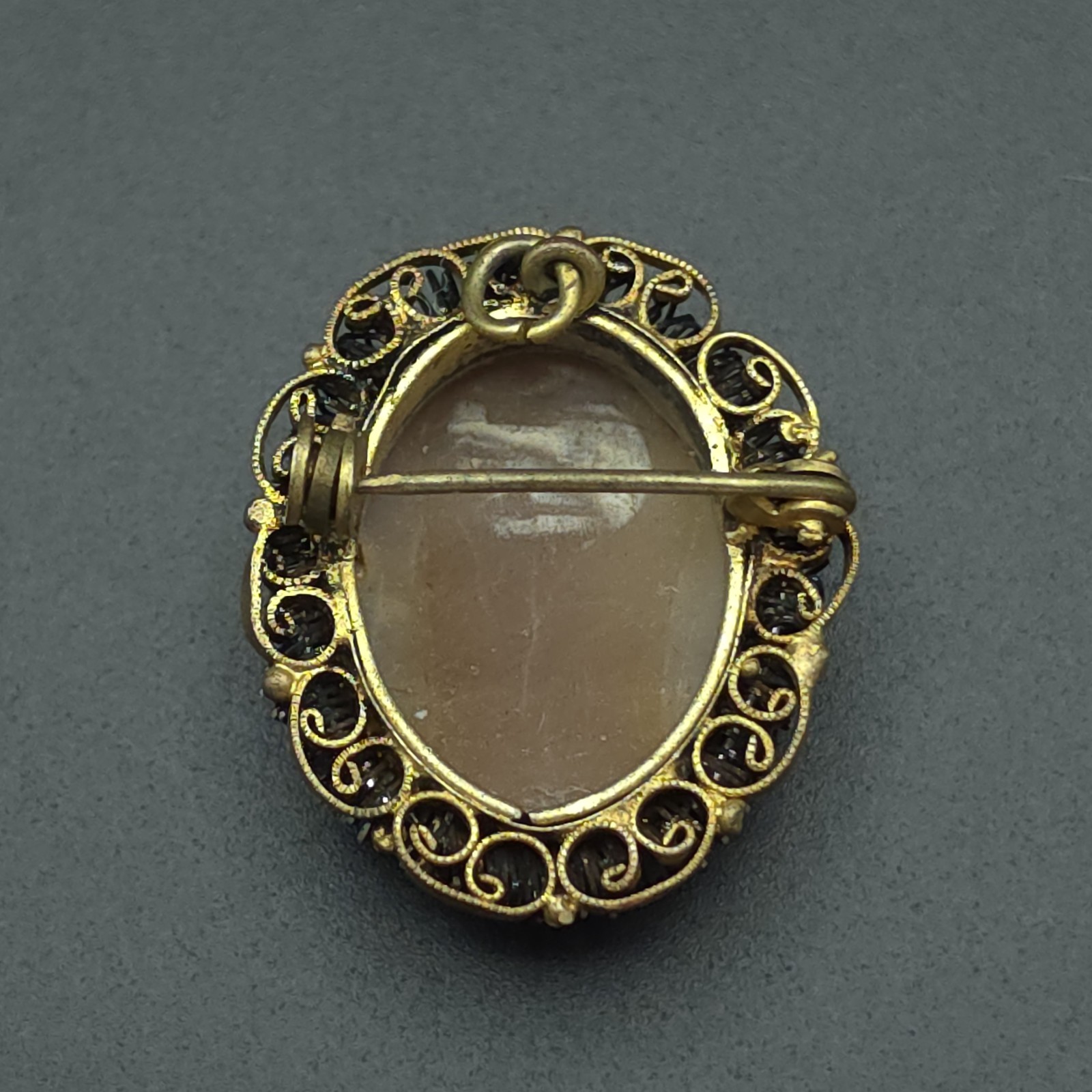 Antique Edwardian Carved Shell Three Graces Cameo Pendant Brooch Gilt Filigree