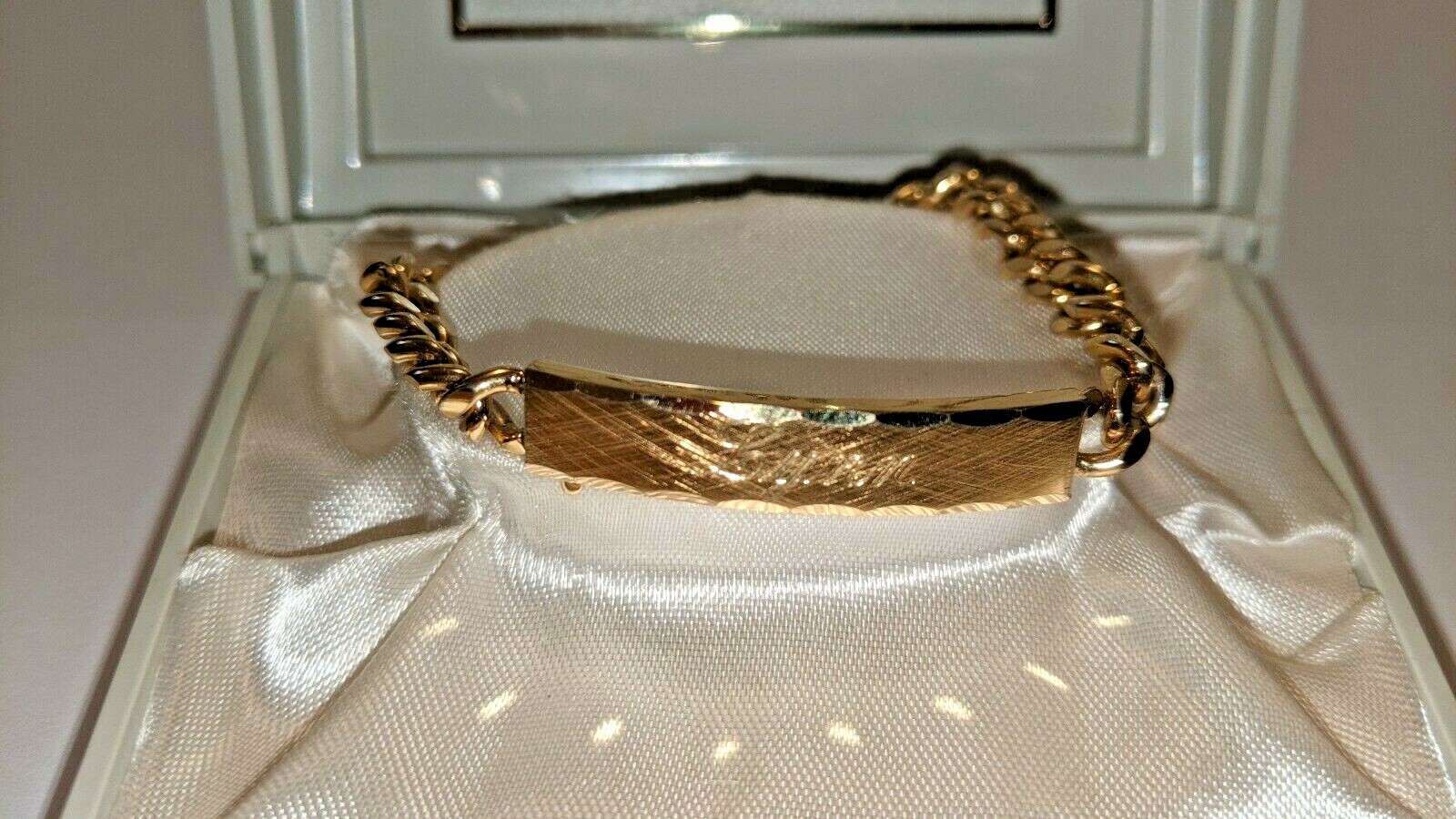 VTG SPEIDEL IDENTIFICATION BRACELET ID LYNN THE NAME LYNN 6 3/4″ LONG GOLDPLATED