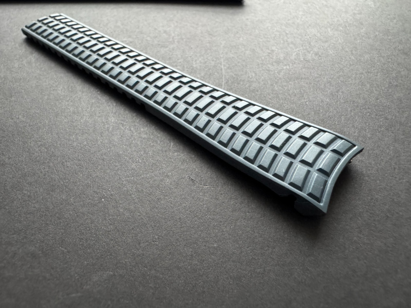 21/16mm Blue Gray Rubber Strap Watch Band Fits Patek Philippe Aquanaut 5261