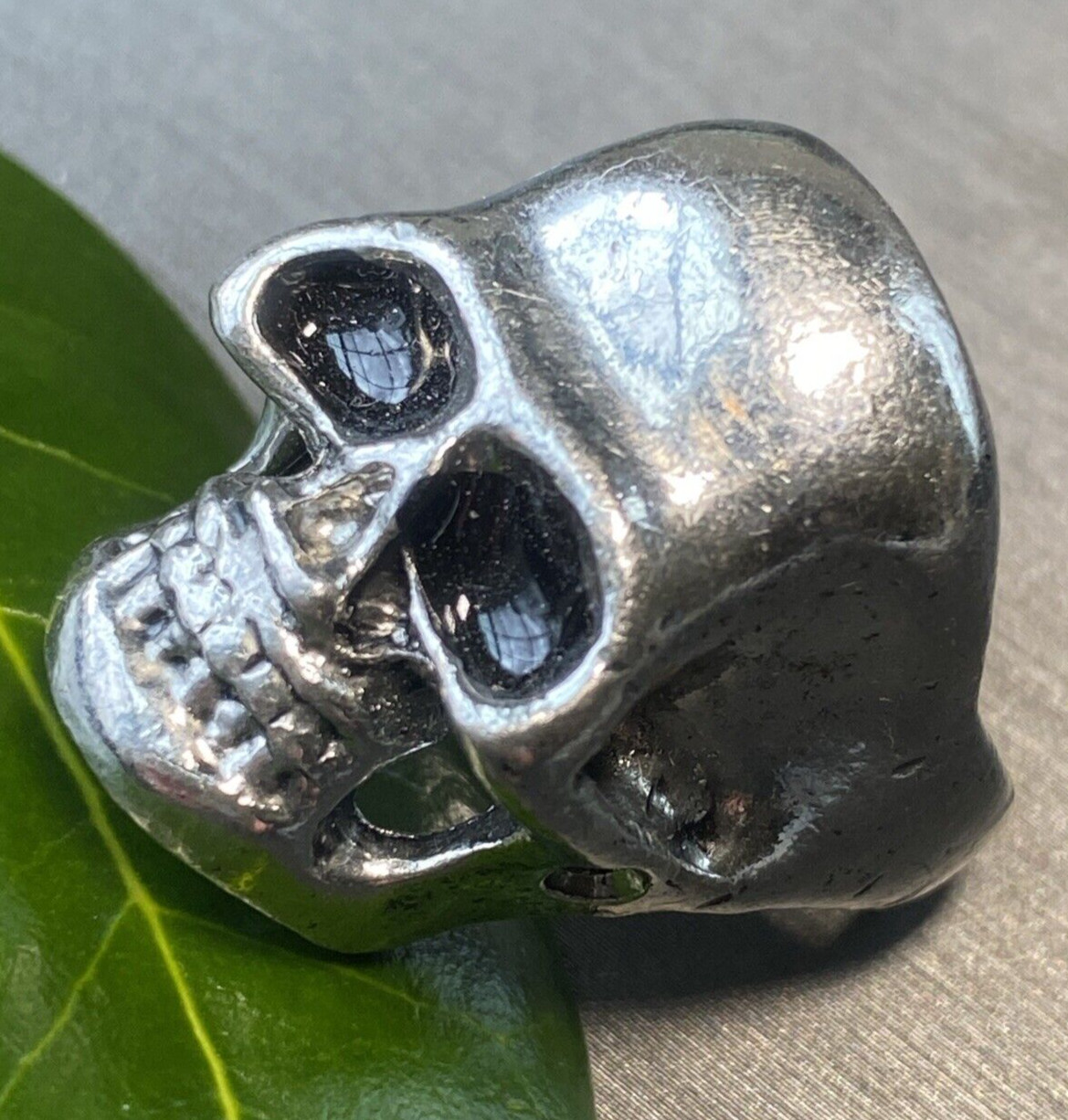 Vintage Mens Skull Ring Estate Jewelry Pre-Owned Size 11 Macabre