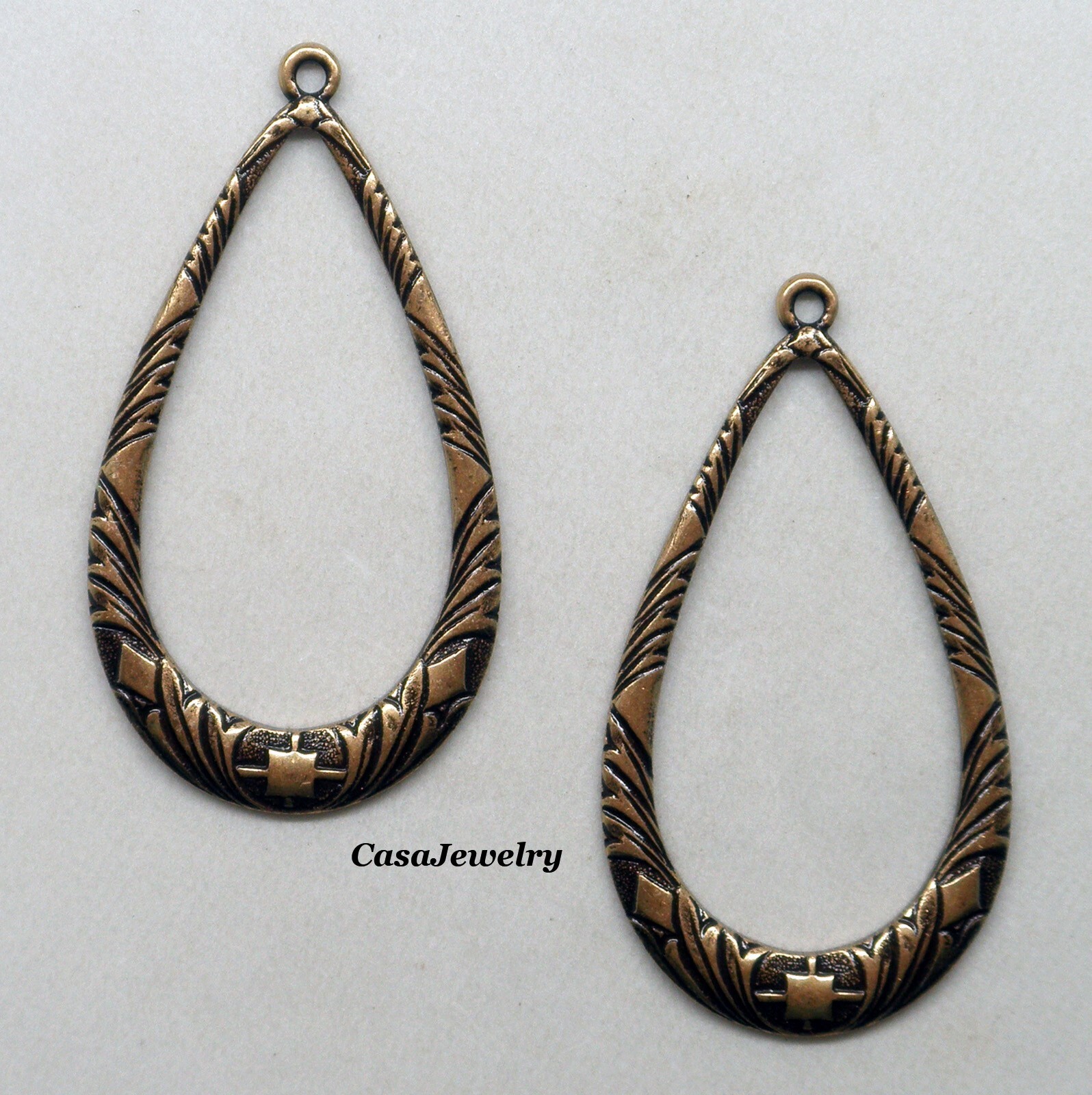 #0490 ANTIQUED GOLD DIE STRUCK CELTIC OPEN TEARDROP W/TOP HANG RING – 1 Pair