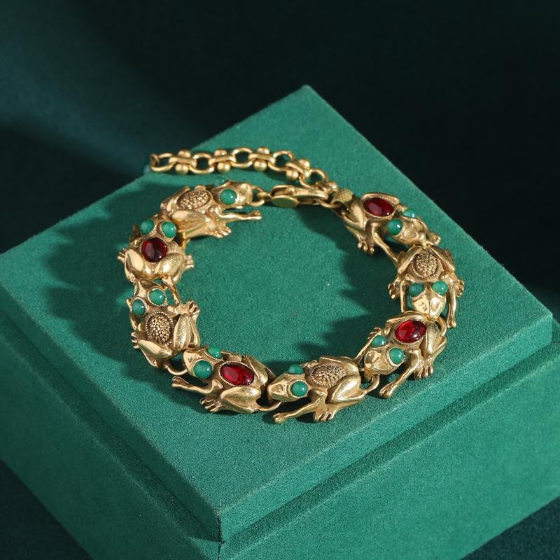 Vintage Charm Bracelet Adjustable Frog Natural Stone Eye 18k Gold Plated Elegant