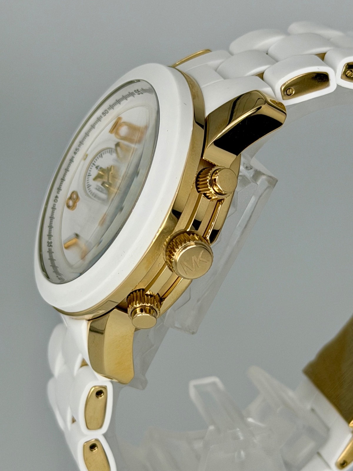 MICHAEL KORS Runway MK5145 Quartz Mineral Crystal Unisex Wristwatch