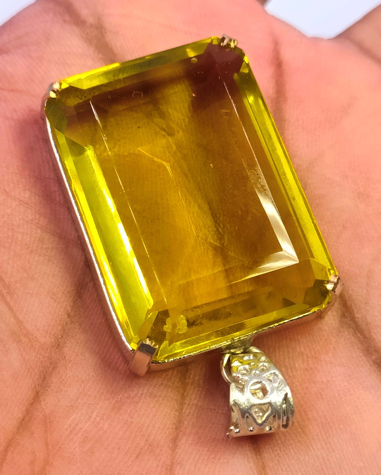 105 Ct Natural Yellow Sapphire Emerald Cut 925 Silver Pendant Free Chain 6FGT