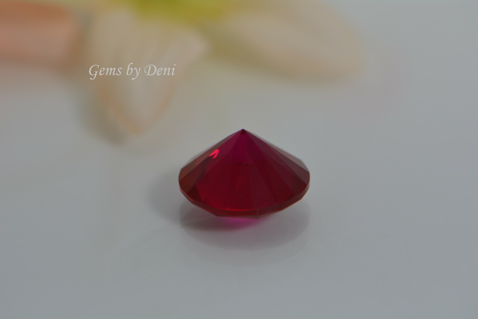 Lab-Created Ruby Round Shape Corundum (2mm-16mm).