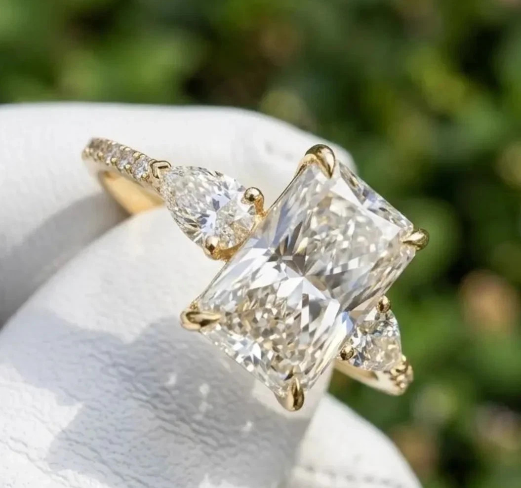 IGI 4.50Ct Radiant Cut Lab Grown Diamond Solitaire Wedding Ring 14K Yellow Gold