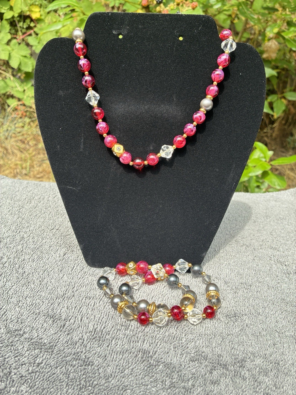 Red & Clear Glass Beaded Necklace Silver/Gold Tone Ball-Bead Chain Round