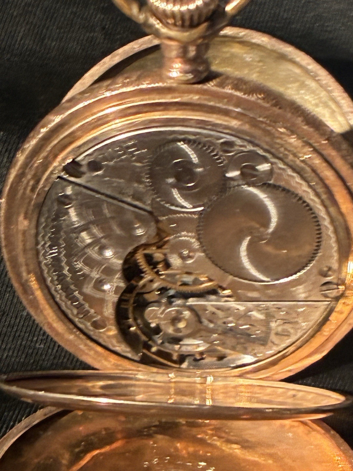 Elgin Gold Filled Full Hunter Pocket Watch White Roman Dial 15J Manual 1910s
