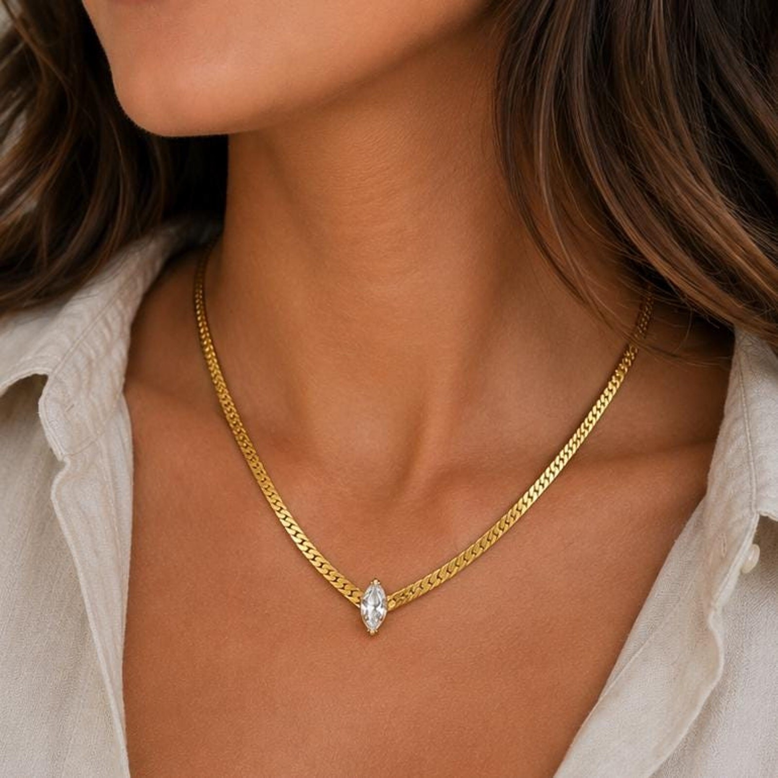 Gold Tone Herringbone | Marquise Cut Glass Pendant | Vintage Necklace