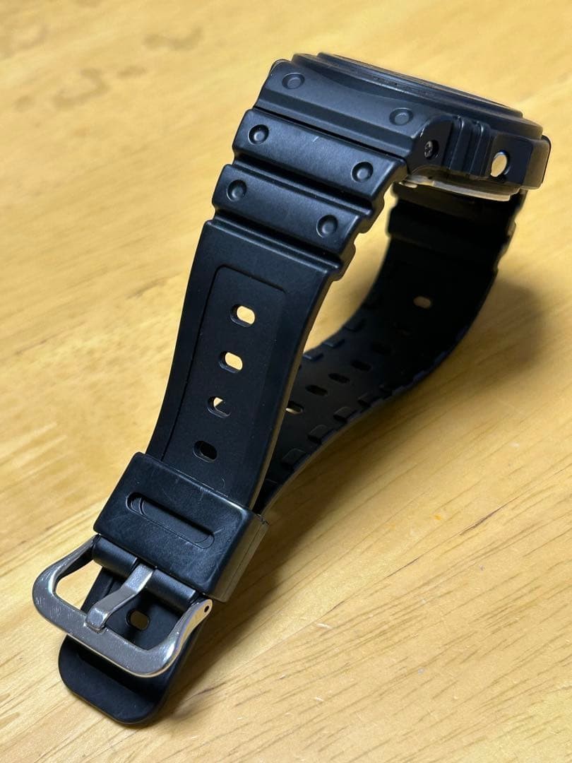 casio G-SHOCK G-Shock DW-5750E Inverted LCD Good operation