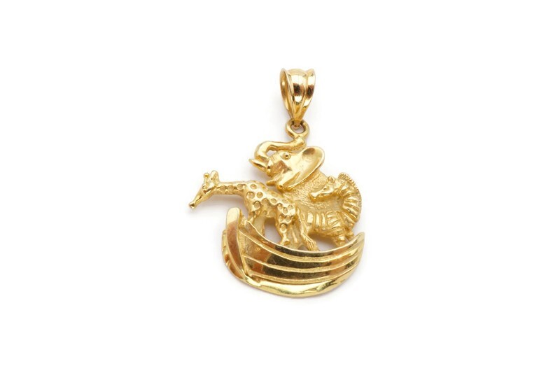 14k Yellow Gold Noahs Ark Pendant
