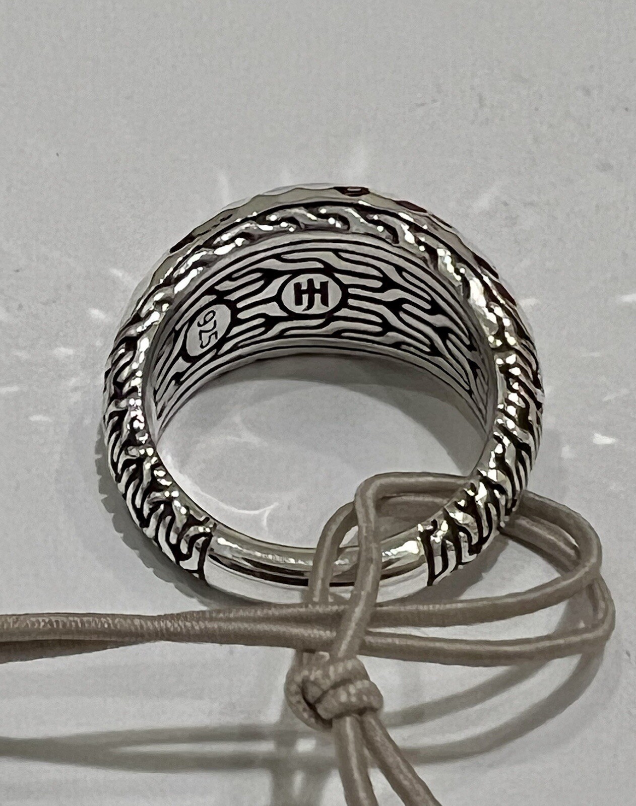 JH Sterling Silver Classic Chain Hammered & Dome Ring Size 7 (2 Rings)