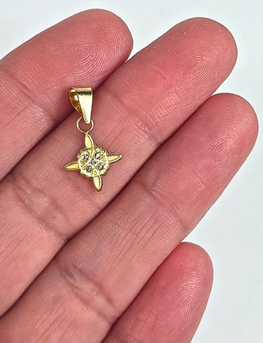 10K Gold Witch Knot Pendant Charm Protection Symbol CZ Dije Nudo de Bruja 14mm