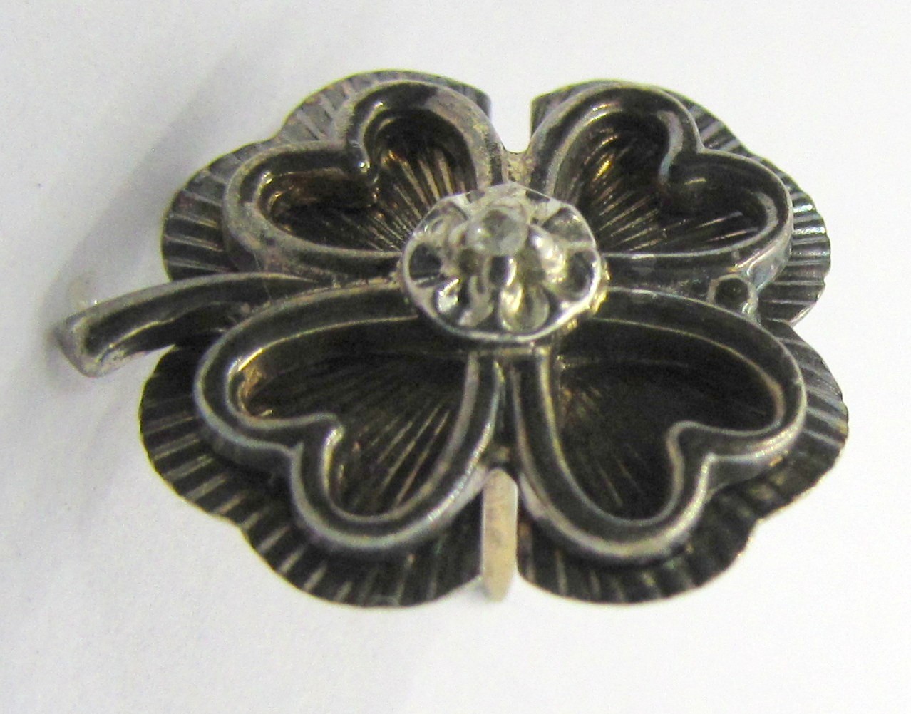 925 STERLING SILVER DIAMOND ACCENT CLOVER BROOCH PIN 16x14MM ~ 1.7G