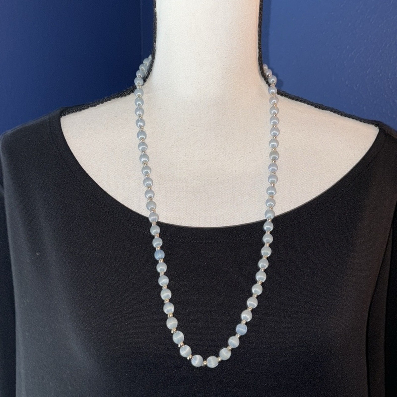 🧵 3-Strand Silk Bead Necklace Set – Estate Find from Singapore