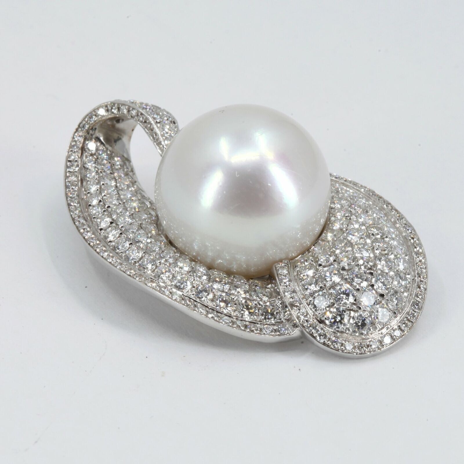 4.00Ct Round Cut Pearl & Diamond Cluster Women’s Pendant 14K White Gold Finish