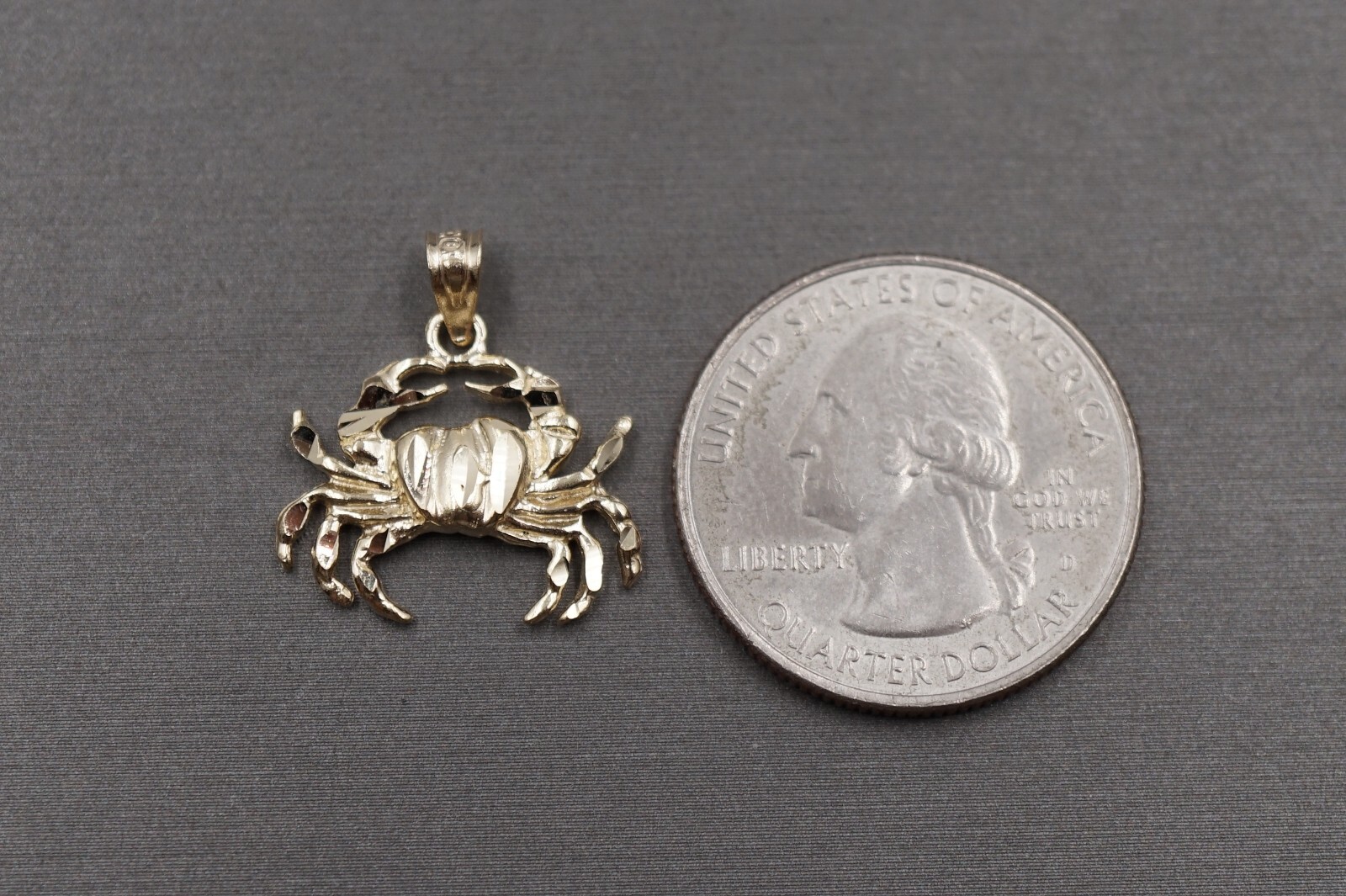10K Solid Yellow Gold 0.8″ Diamond Cut Crab Charm Pendant.