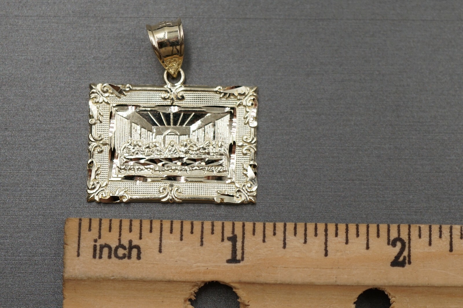 10K Solid Yellow Gold 1.15″ Diamond Cut Picture Flame Last Supper Charm Pendant.