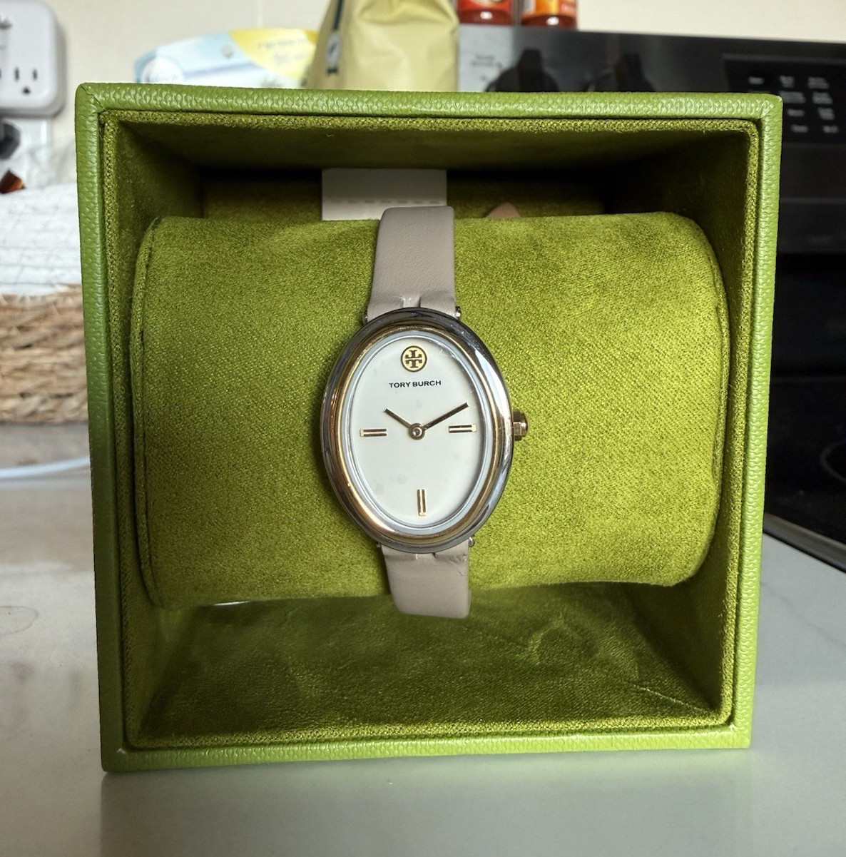 Tory Burch The Oval 22mm Women’s Quartz Watch Gray Leather Strap w/ Box