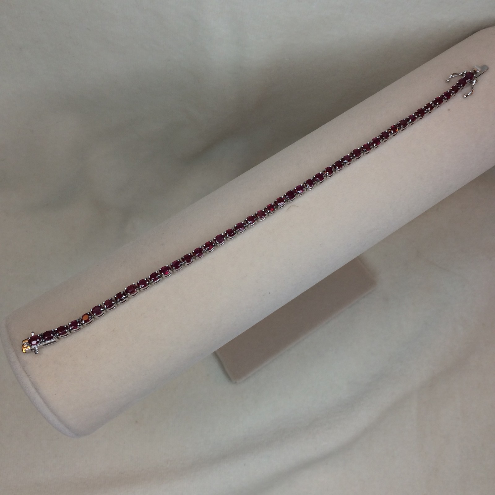 Red Mahaleo® Ruby Rhodium / Sterling Silver 7.5″ Tennis Bracelet 10.00ctw NEW