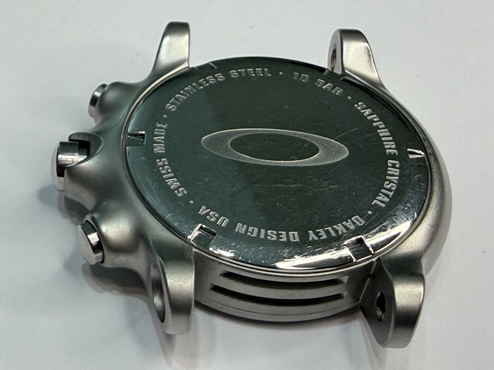 Oakley Holeshot Watch Head Yellow Dial. Oakley Hole Shot Watch’s Case X-Metal