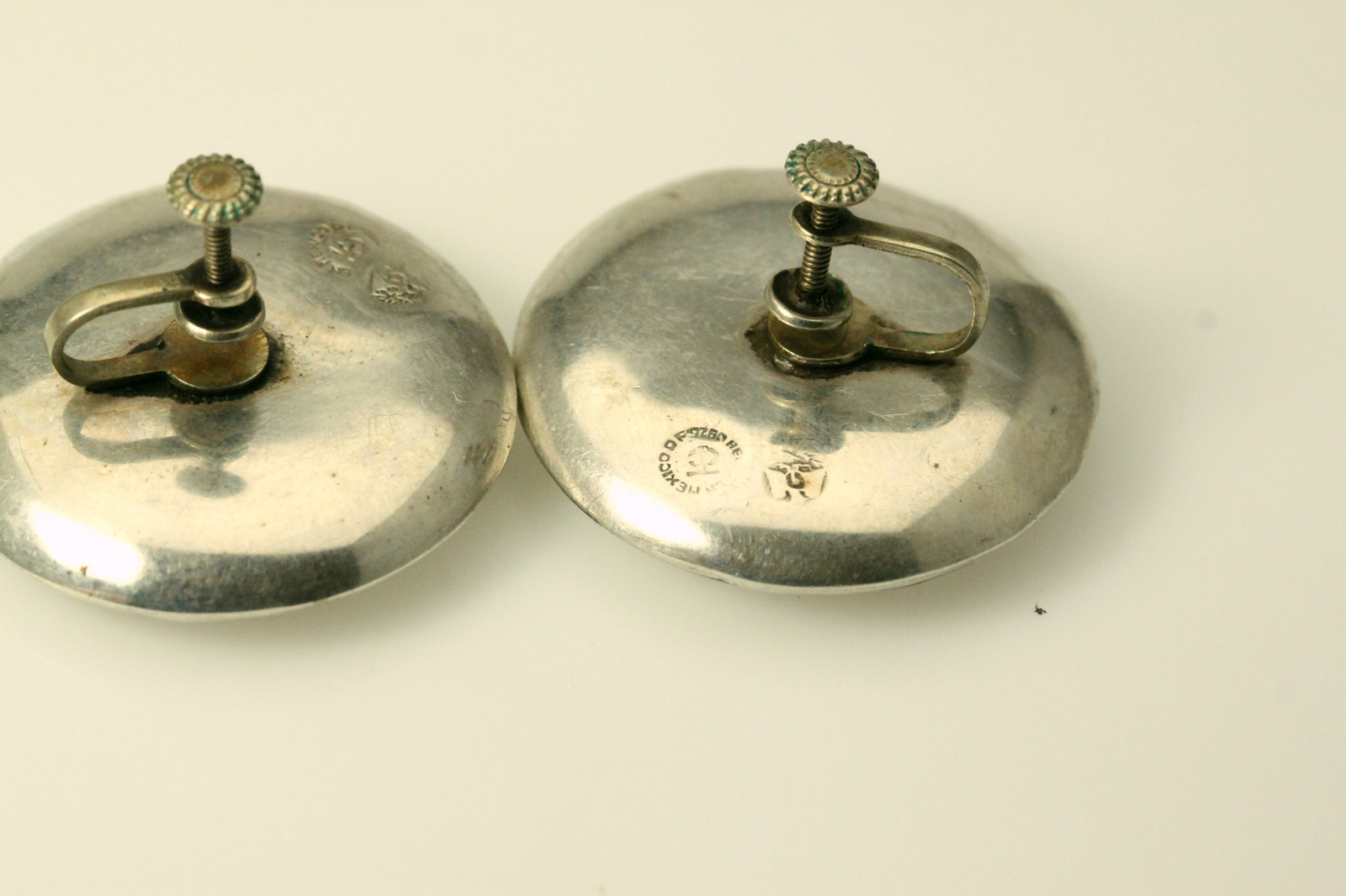 925 Sterling Silver Puffy Round Non Pierced Screw Back Earrings 14.2g (EAR1600)