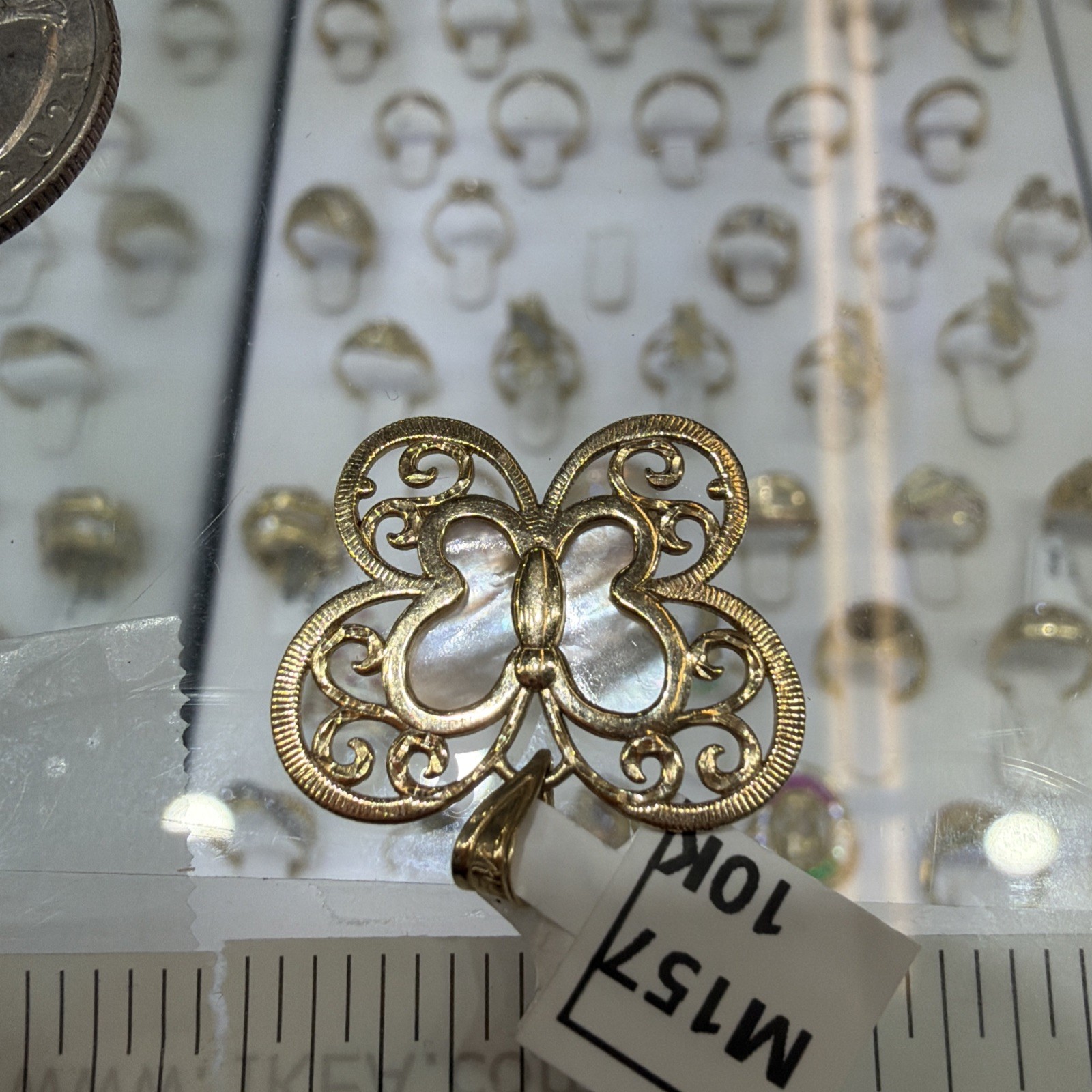 10 K Solid Yellow Gold Butterfly Pendant With Mother Of Pearl Stone