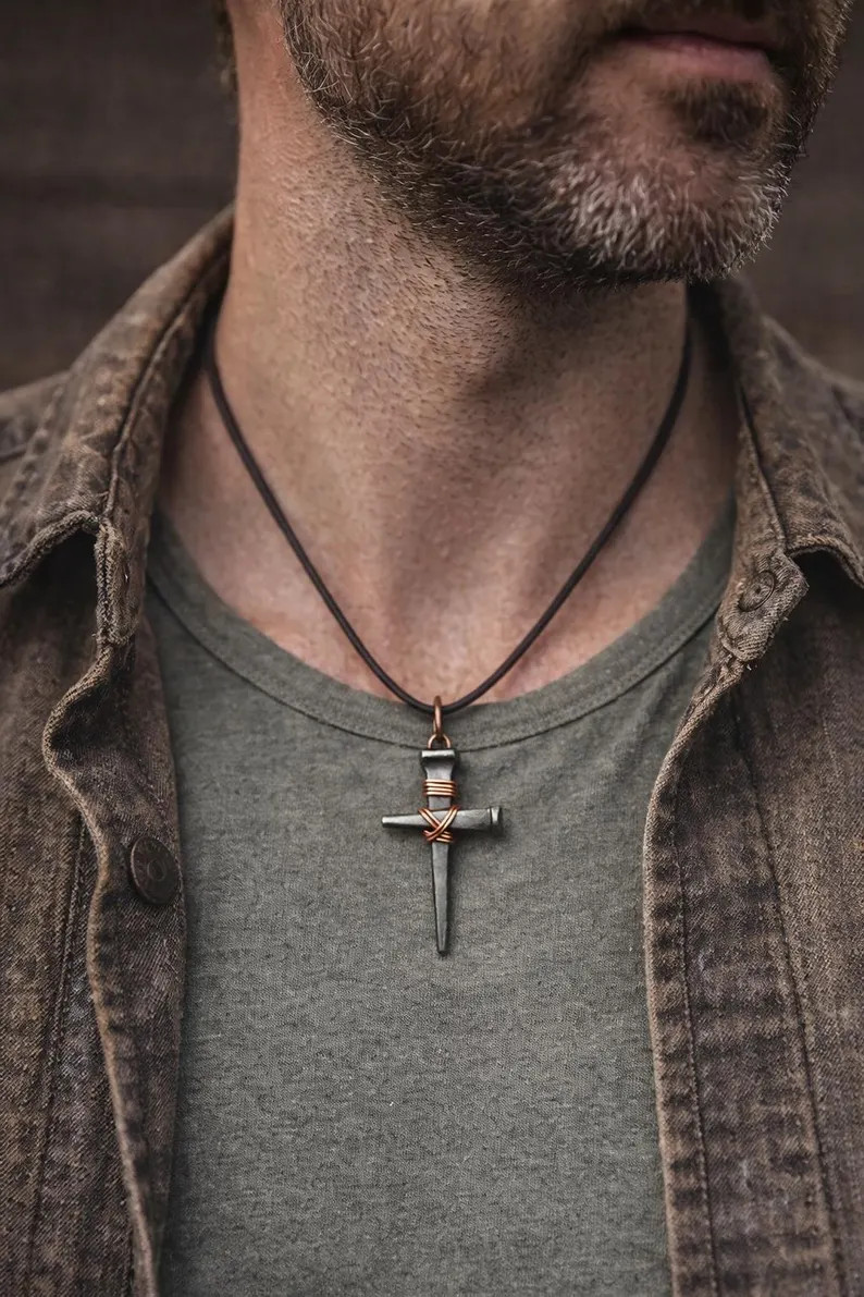 Rustic Steel Nail Silver Cross Pendant – Handmade Christian Necklace for Men
