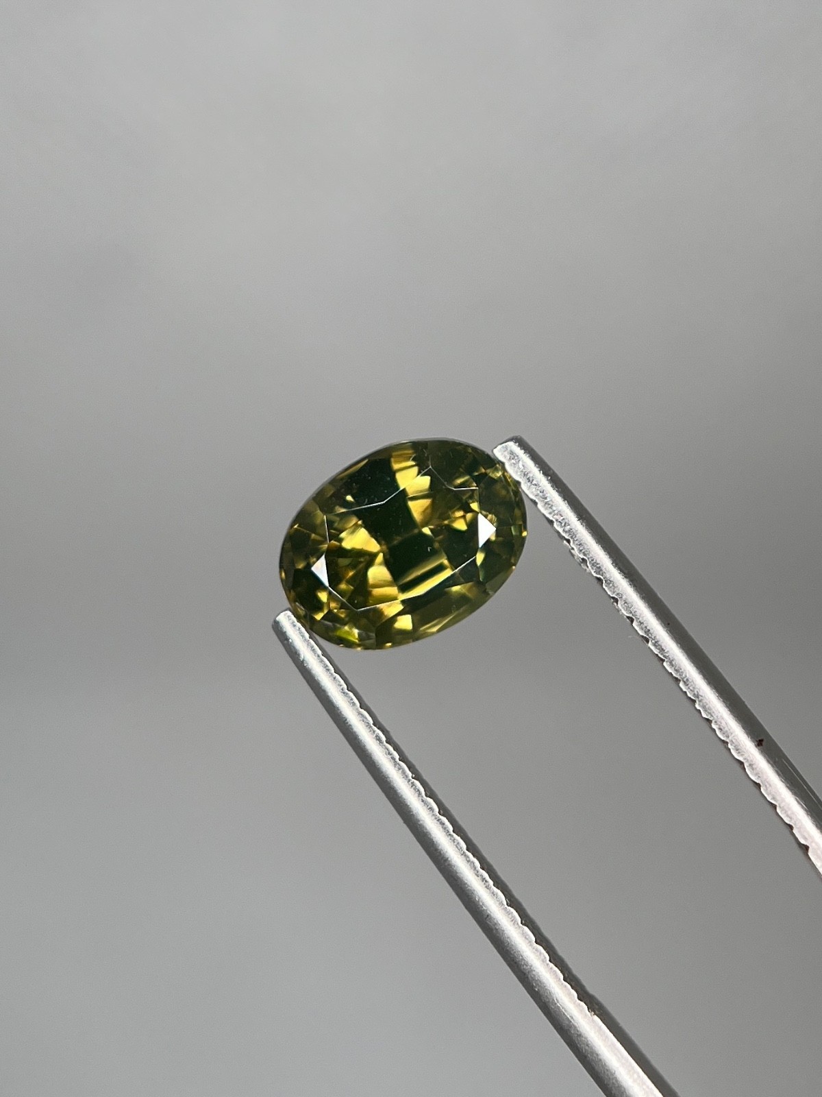 Natural Zircon Loupe Clean Oval Shape | Sri Lanka 🇱🇰 | 3ct +