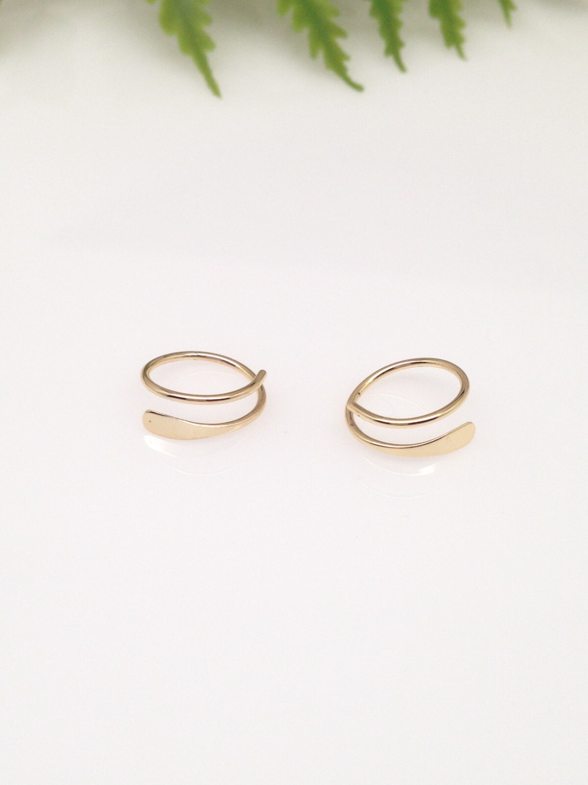925 Sterling Silver Spiral Threader Huggie Hoop Earrings Womens 10mm x0.5mm TINY
