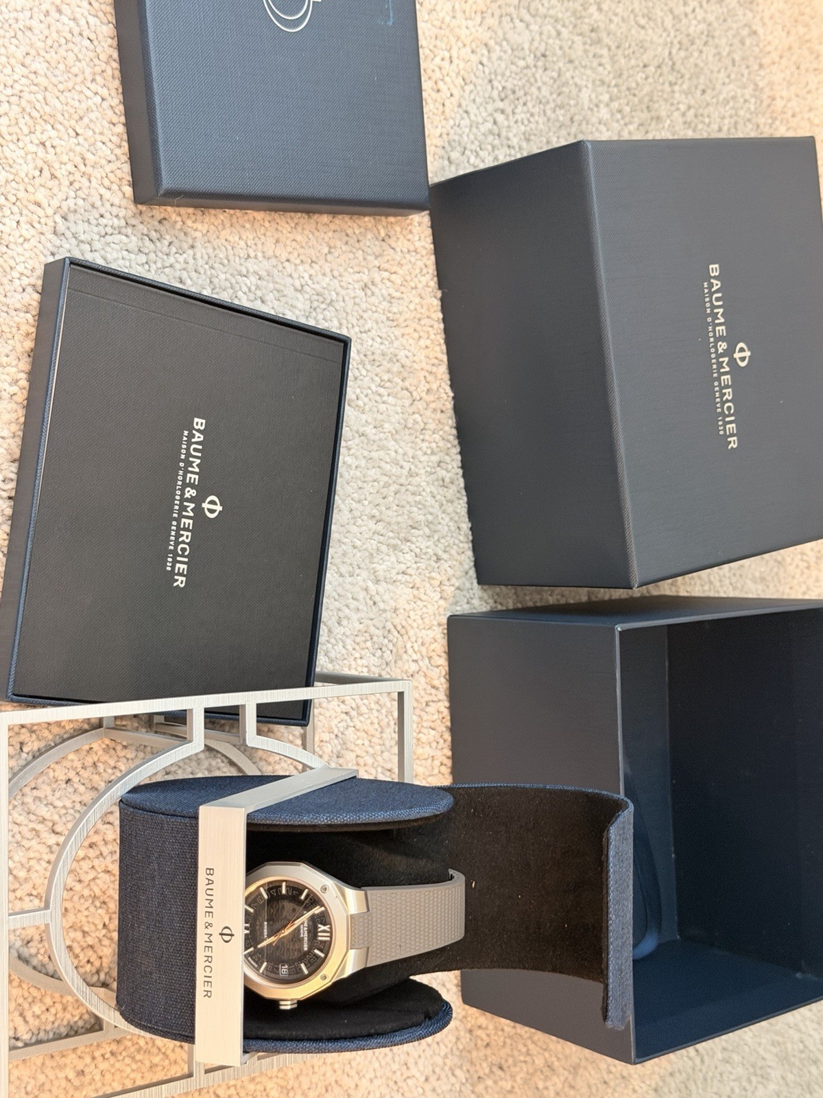 Baume & Mercier Riviera Smokey Gray Unisex Adults Watch – M0A10720